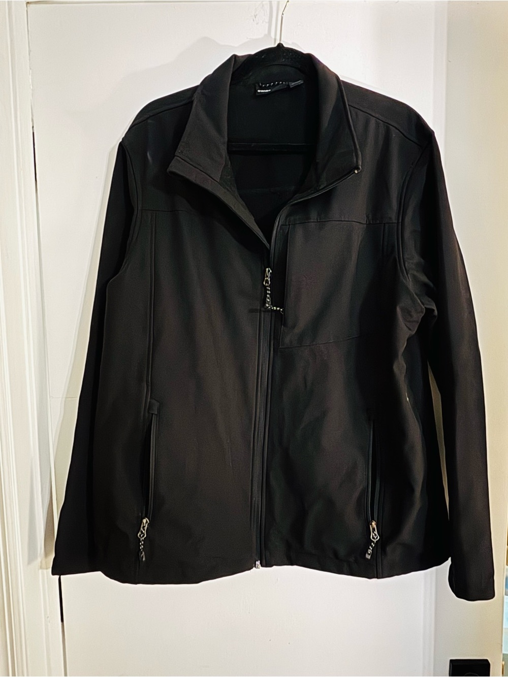 Men's Black Softshell Jacket - Classic Lightweight Coat
